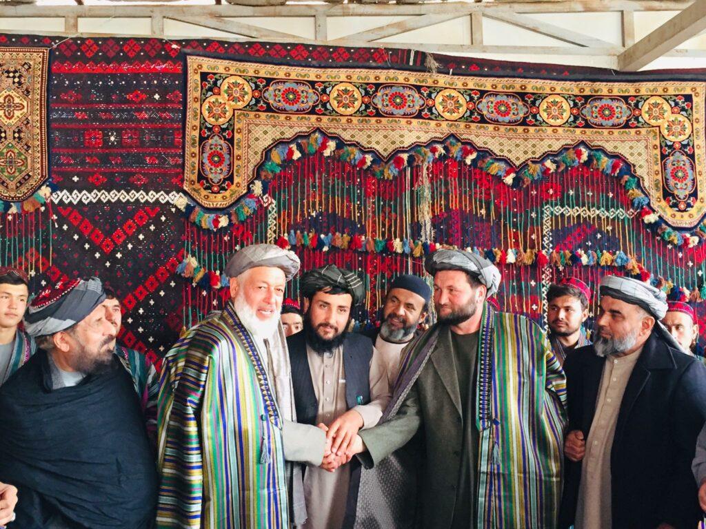 ۹۰ درصد از قالین‌های افغانستان توسط پاکستان به‌نام این کشور صادر می‌شود