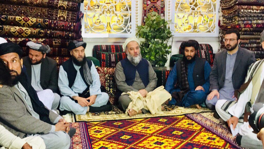 No more smuggling of Afghan carpets to Pakistan: Azizi
