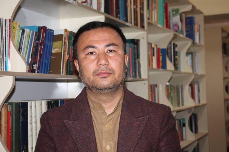 Jawzjan youth donates 450 books to public library