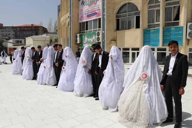 مراسم عروسی گروهی ۲۰ زوج جوان در کابل برگزار شد