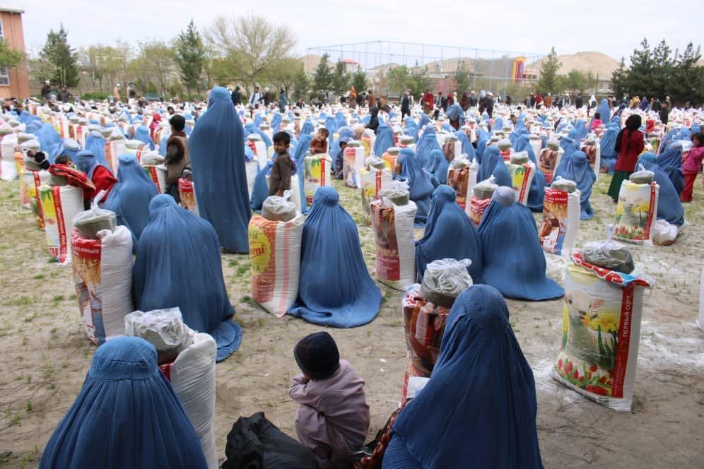 1,000 needy families receive food, fuel aid in Faryab
