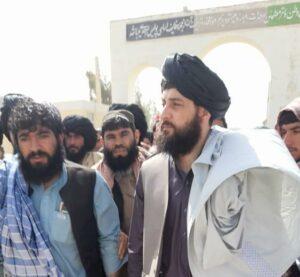 Defense Minister visits border posts in Nimroz
