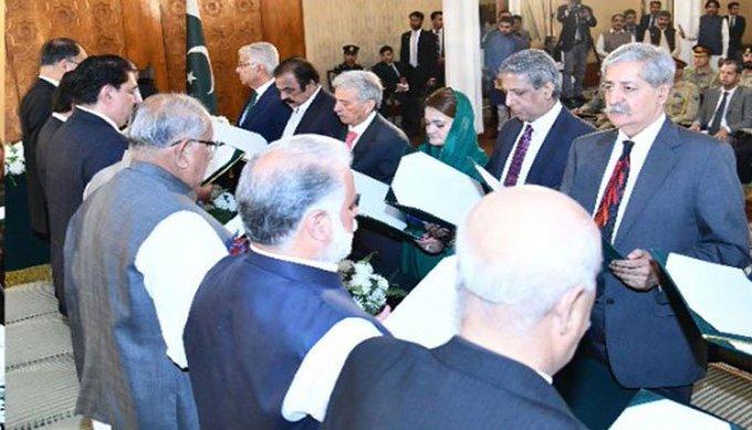 37-member Pakistani cabinet sworn in