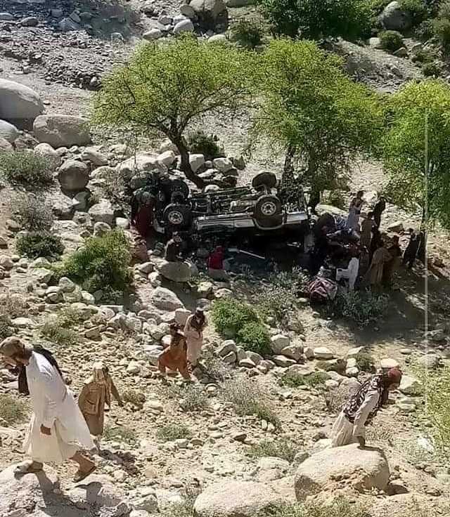 حادثۀ ترافیکی در نورستان 17 کشته و زخمی برجاگذاشت