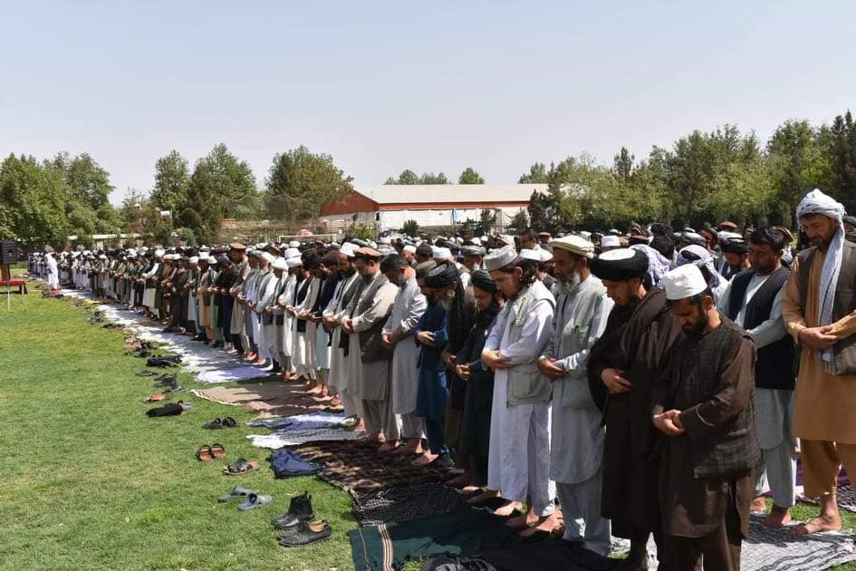 باشنده‌گان و عالمان دین در تخار و غور نماز استسقاء را ادا کردند
