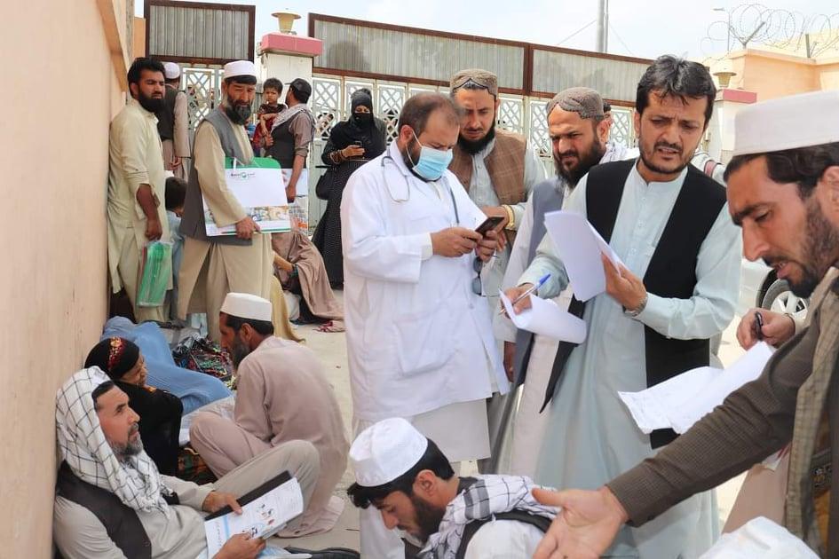 Pakistan allows 100 critical patients daily sans documents