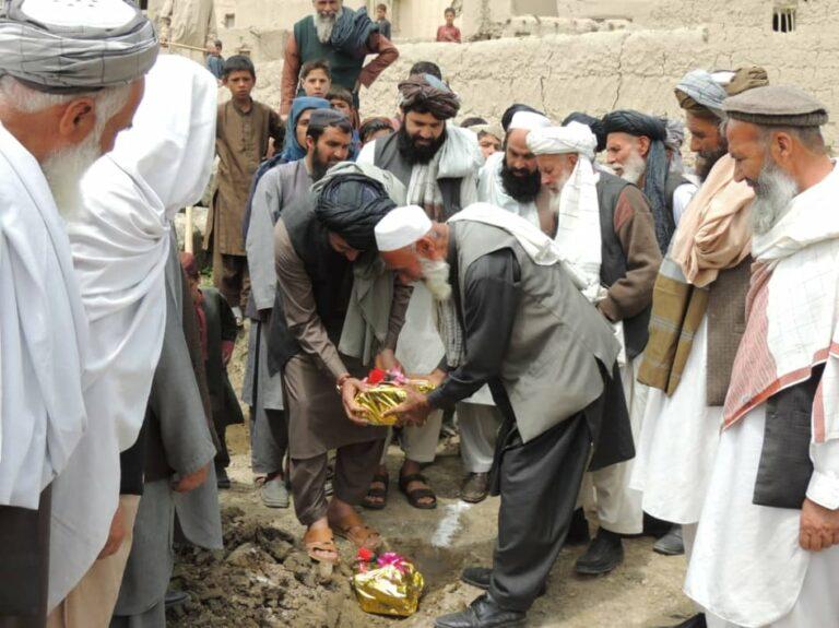 په لوګر کې د ۱۵ میلیونه افغانیو په لګښت د یوه جومات ودانۍ جوړېږي