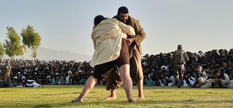 اروزګان کې د پهلوانۍ او پکتيکا کې د نېزه بازۍ سیالۍ پاى ته ورسېدې