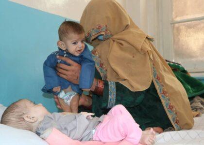 بخت‌بی‌بی باشندۀ غزنی: پنج فرزندم به سوءتغذیه مبتلا شده‌اند