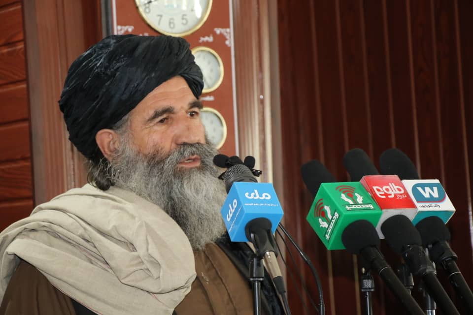 منیب: د پخواني نظام “مفسد” چارواکي دې په حکومتي ادارو کې پر دندو نه ګومارل کېږي