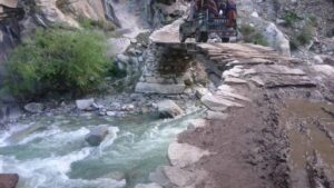 Hundreds of Nuristanis hired on road project