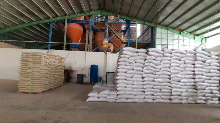 Kandahar poultry feed factory active despite electricity shortage