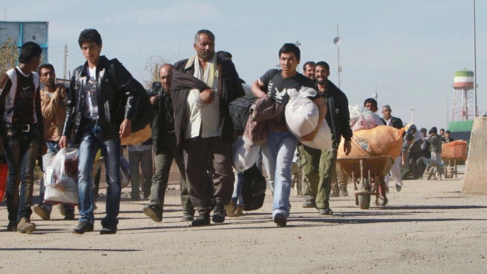Iran expels hundreds of Afghan refuges