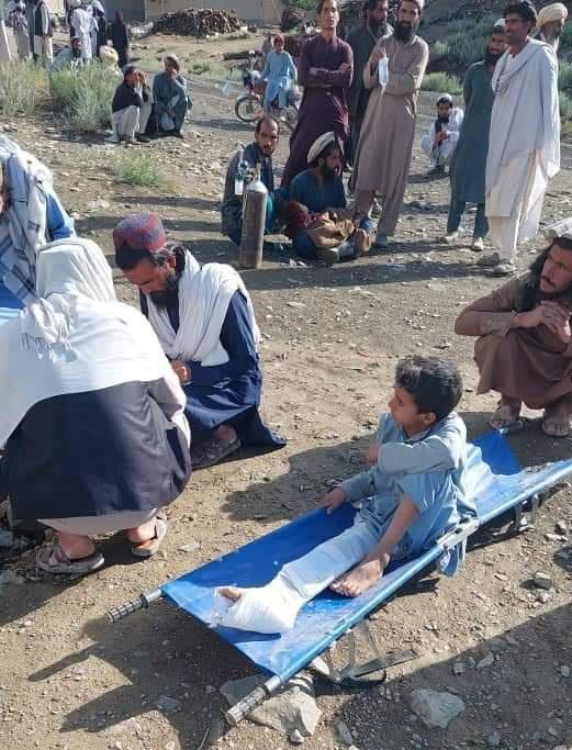 ملګري ملتونه: افغانستان کې د زلزلې له امله مړه شوو کې ۱۲۱ ماشومان دي