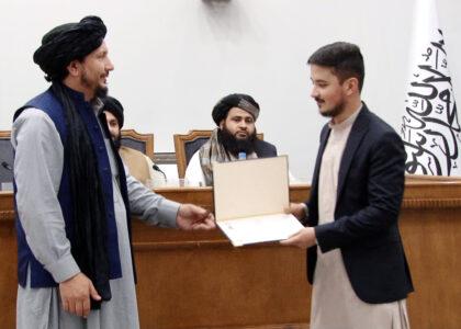 MoF issues licenses to 21 tax accountants