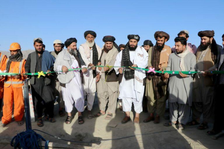د کندهار په سپین بولدک کې د څښاک اوبو د یوې پروژې کار پیل شو
