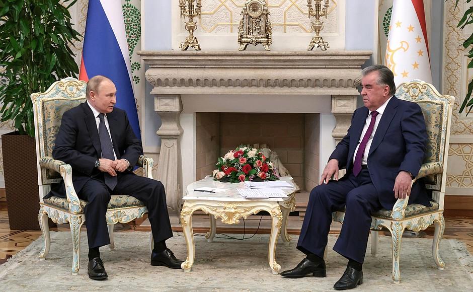 پوتین: روسيه در تلاش است تا با حکومت سرپرست افغانستان روابط برقرار کند