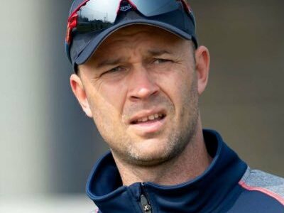 ACB retains Trott as head coach through 2025