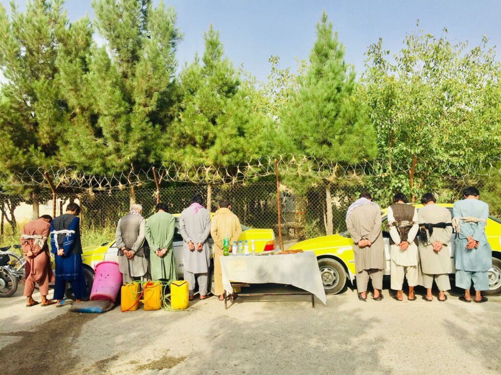 Balkh police arrest 10-member robbers gang