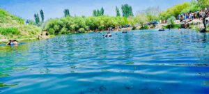 د بلخ شولګرې ولسوالۍ زرګونه سیلانیان ځانته جذب کړي