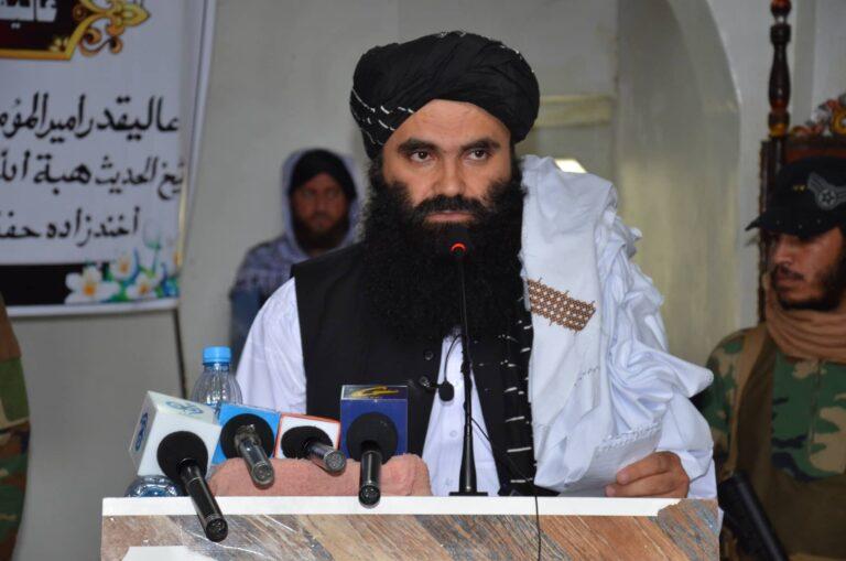 سراج‌الدین حقاني: خلک دې پر خپلو اولادونو ديني او عصري زده‌کړې وکړي