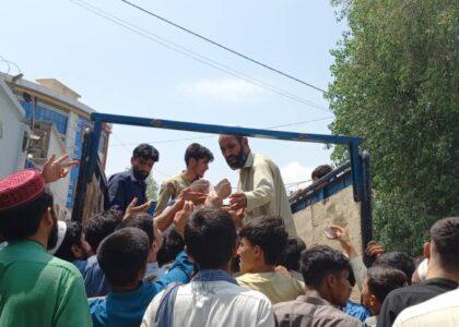 Jalalabad residents irked by unauthorized hike in ice price