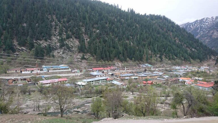 نورستان کې د چاودنې او خپلمنځي شخړې پېښو کې اووه کسان ټپیان شوي