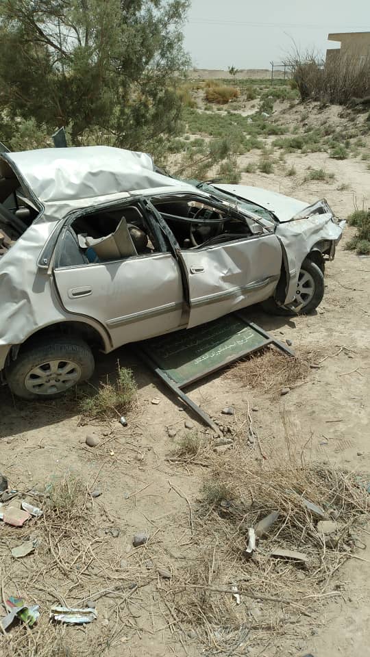 در اثر منحرف شدن یک موتر در نیمروز سه تن کشته و زخمی شدند