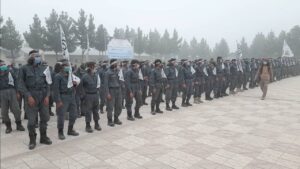 ٤٥٠ تن از یک دورۀ آموزشی نظامی و مسلکی از مرکز تربیوی پولیس کندز فارغ شدند