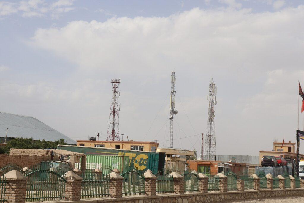 Ghazni residents concerned at poor quality telecom services