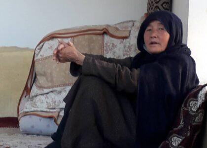 60-year-old Bamyan widow forced into begging