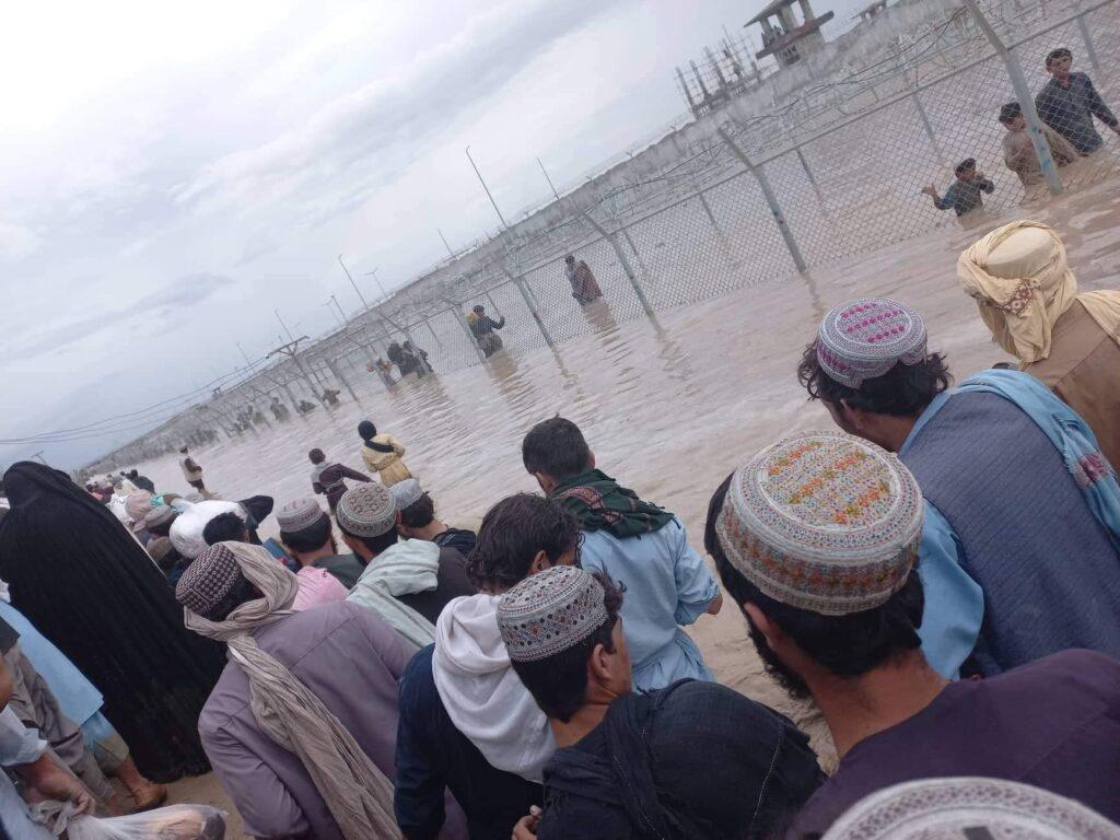 Spin Boldak-Chaman road closed after floods emerge in Pakistan