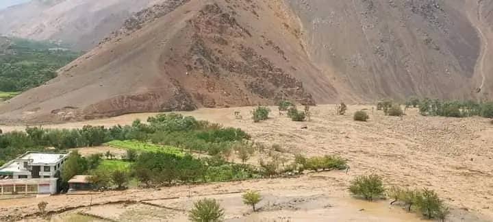 به اثر سیلاب‌ها در ولسوالی شینواری پروان ۱۵ تن جان باخته‌اند