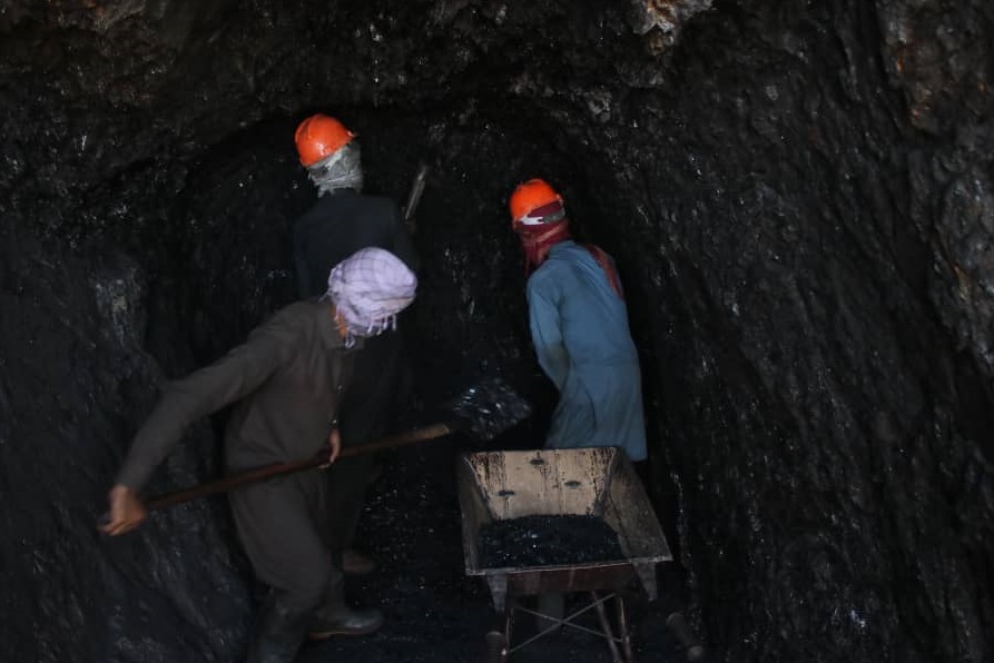 کار استخراج معدن زغال‌سنگ «یخک» در ولایت فاریاب آغاز شد