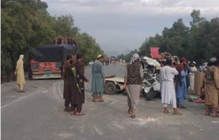 2 killed, 6 injured in Bati Kot traffic accident