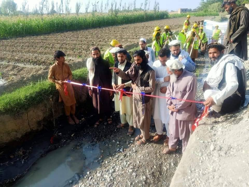 د ننګرهار په خوږیاڼو ولسوالۍ کې د یوه کانال جوړولو چارې پیل شوې