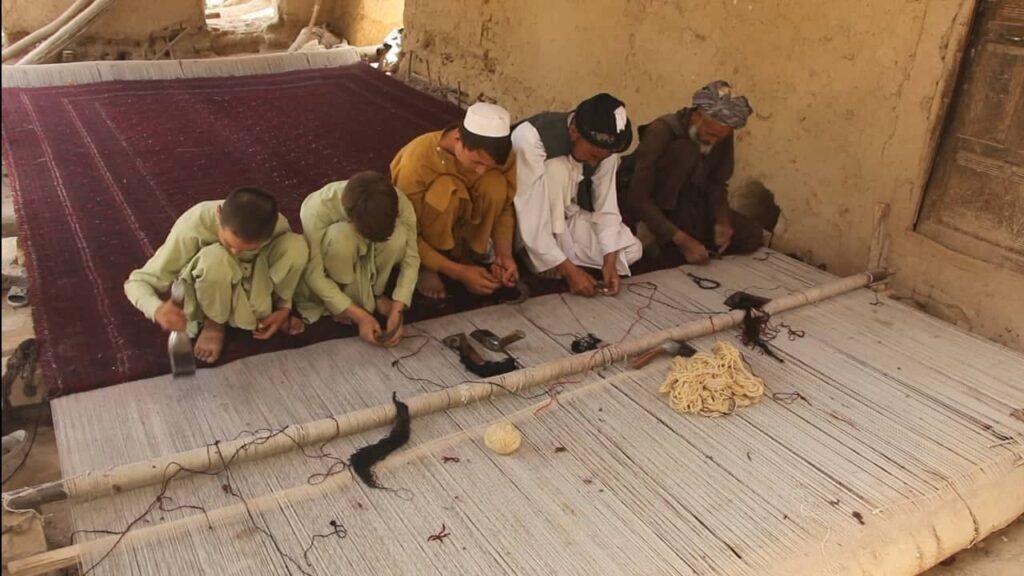 Lack of market: Kunduz’s carpet industry in decline