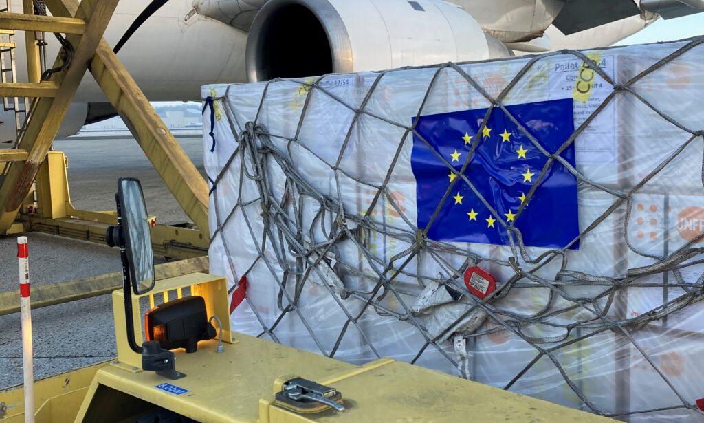 ۲۳مین محمولۀ کمکی اتحادیۀ اروپا به افغانستان؛ ۳۷تُن اقلام طبی به کابل رسید