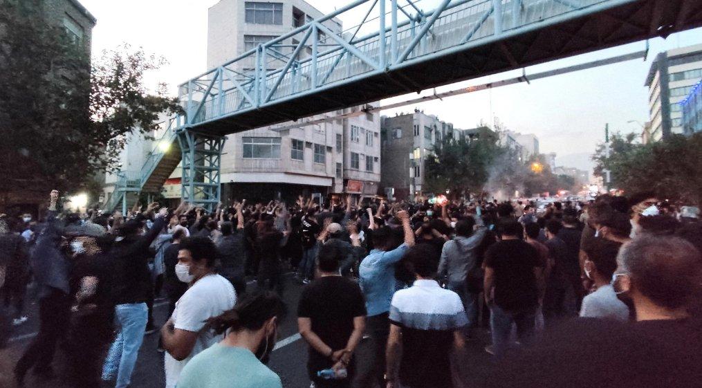تاکنون ۲۲۴ تن در اعتراضات ایران کشته شده‌اند