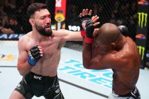 Afghan free fighter Javid Basharat beats his American rival