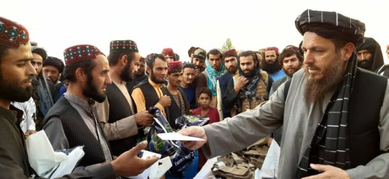 مسؤولان سمنگان: یک گروپ پنج‌نفری از مخالفان مسلح به «امارت اسلامی» پیوستند