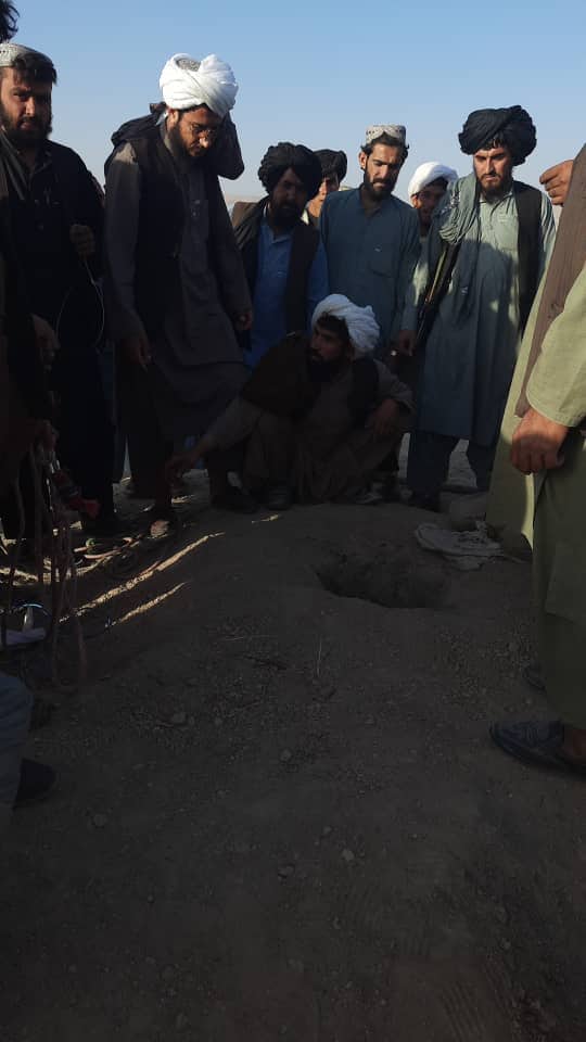 هلمند کې یو ماشوم ژورې څاه ته لوېدلی