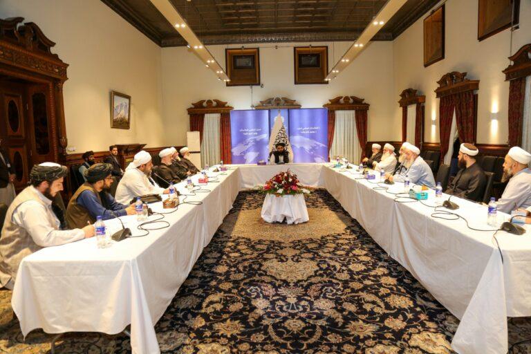FM Muttaqi meets Turkish scholars in Kabul