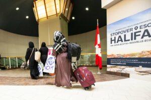 Over 300 Afghans flown to Cananda from Pakistan