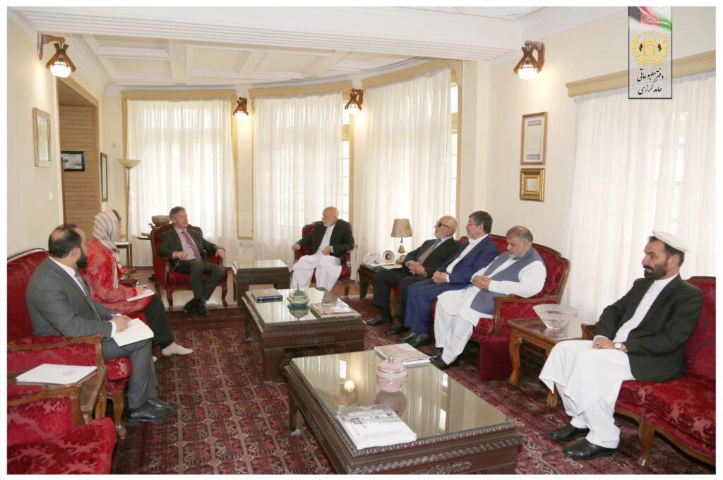 Karzai stresses early initiation of national dialogue