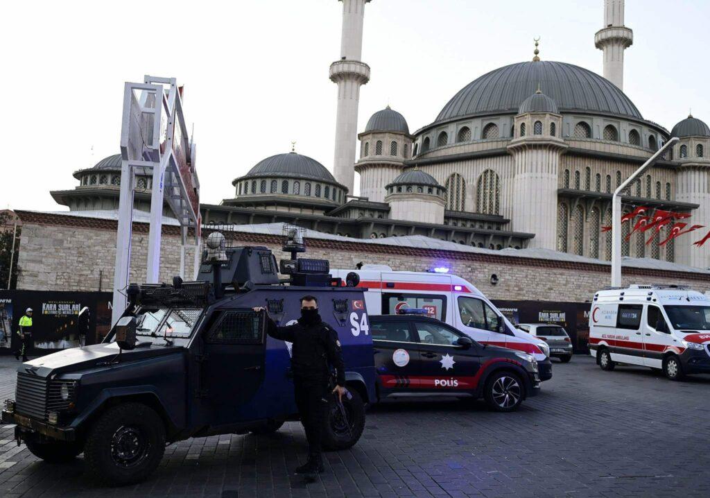 6 killed, scores wounded in Istanbul explosion