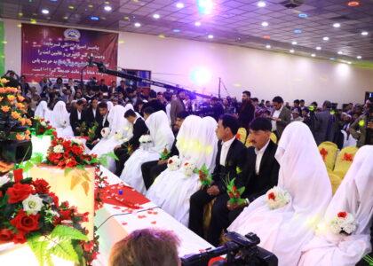 مراسم عروسی دسته‌جمعی ۵۶ زوج جوان در کابل برگزار شد