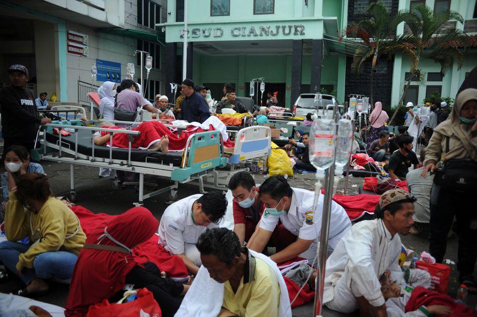 Over 160 killed as powerful earthquake hits Indonesia