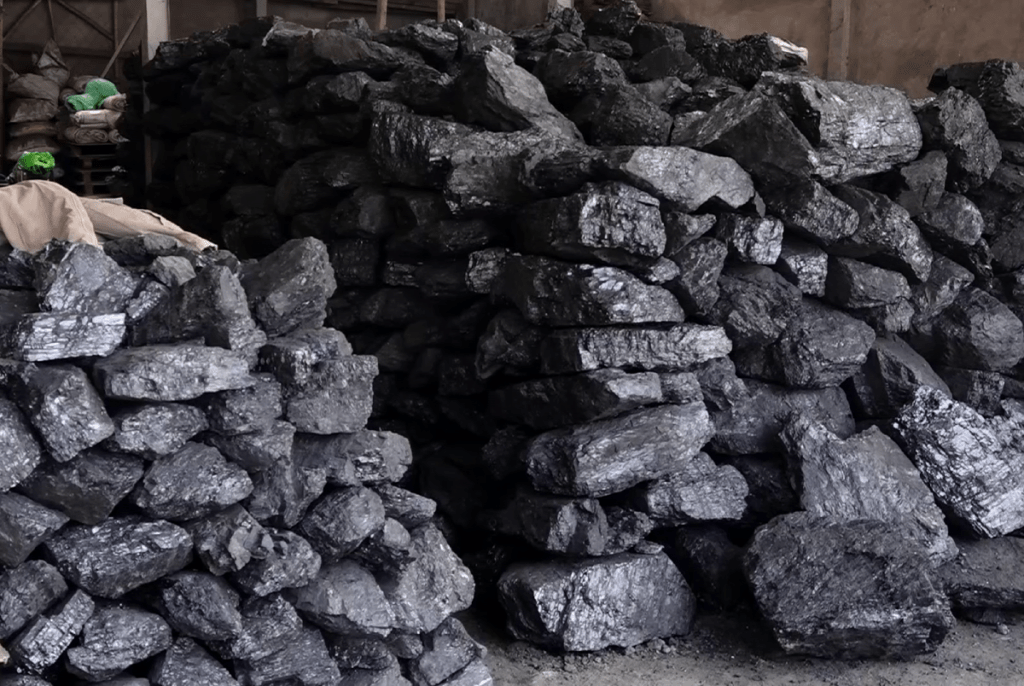 Kabul residents want coal prices reduced as winter nears