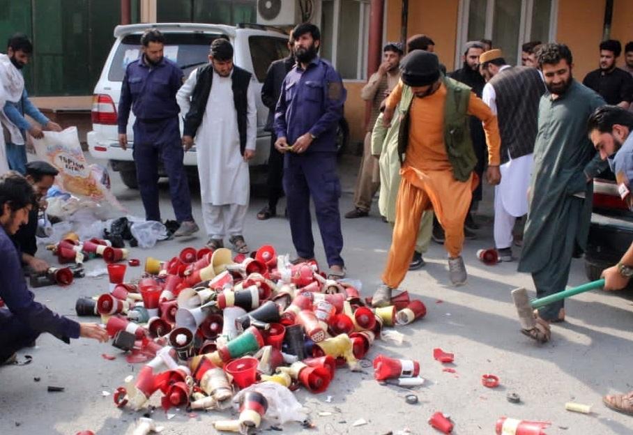 جلال‌اباد کې د غږيزې ککړتيا مخنیوي په موخه له کراچۍ‌لرونکو د لوډسپېکر ټولولو کمپاين پيل شو